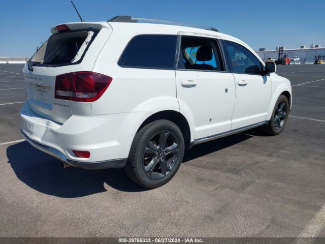 3C4PDDGG6JT387591 Dodge Journey Crossroad Awd