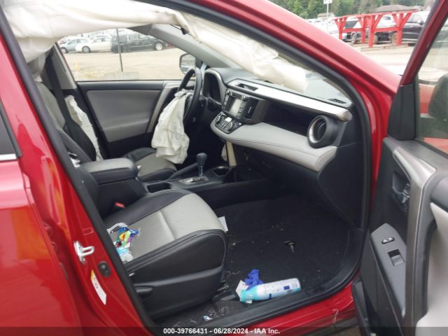 JTMWFREV1HJ149721 Toyota Rav4 Xle