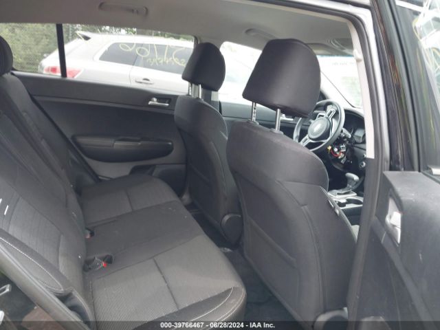 KNDPM3AC9J7396628 KIA Sportage Lx