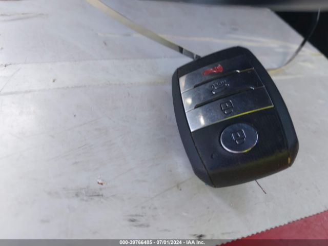 KNDPNCAC7H7157585 KIA Sportage Ex