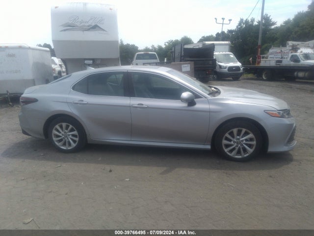 Toyota CAMRY LE 2022 4T1R11AK5NU661593 Image 13