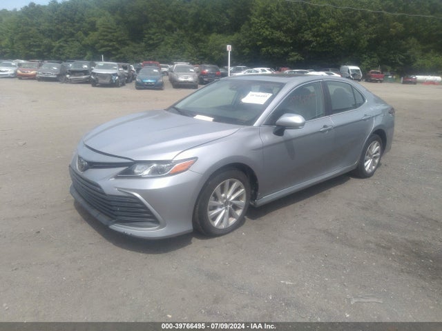 Toyota CAMRY LE 2022 4T1R11AK5NU661593 Image 2