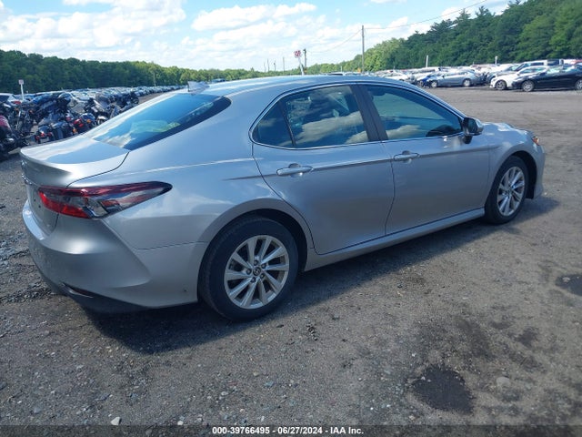 Toyota CAMRY LE 2022 4T1R11AK5NU661593 Image 4