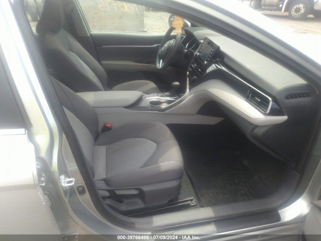 Toyota CAMRY LE 2022 4T1R11AK5NU661593 Image 5