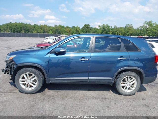 5XYKT3A61FG563131 KIA SORENTO LX