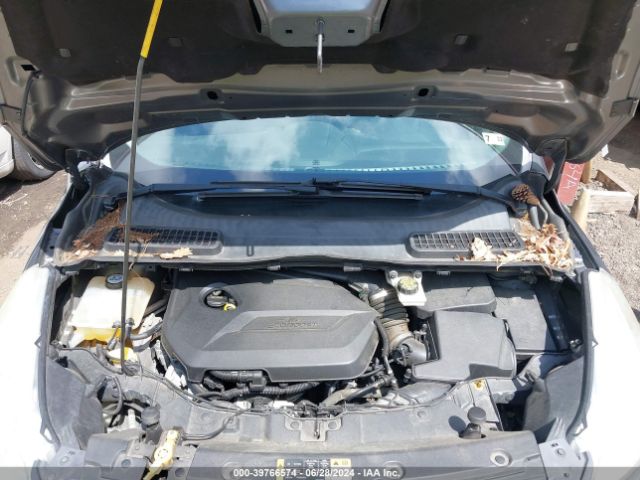 1FMCU0GX1EUD45084 Ford ESCAPE SE