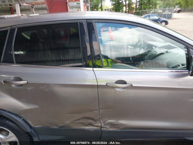 1FMCU0GX1EUD45084 Ford ESCAPE SE