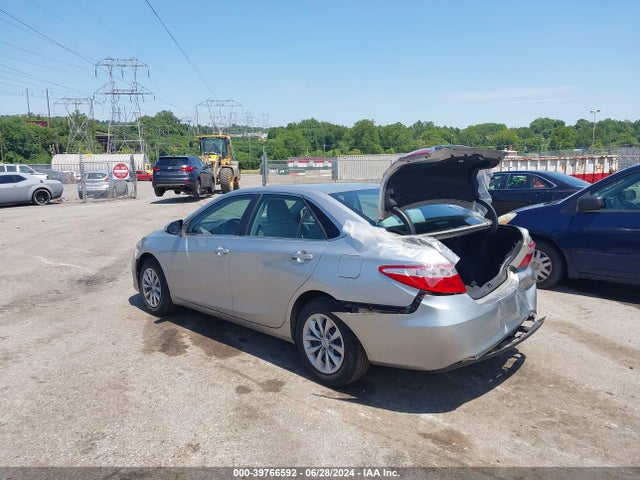 Toyota CAMRY LE 2017 4T1BF1FK1HU417438 Image 3