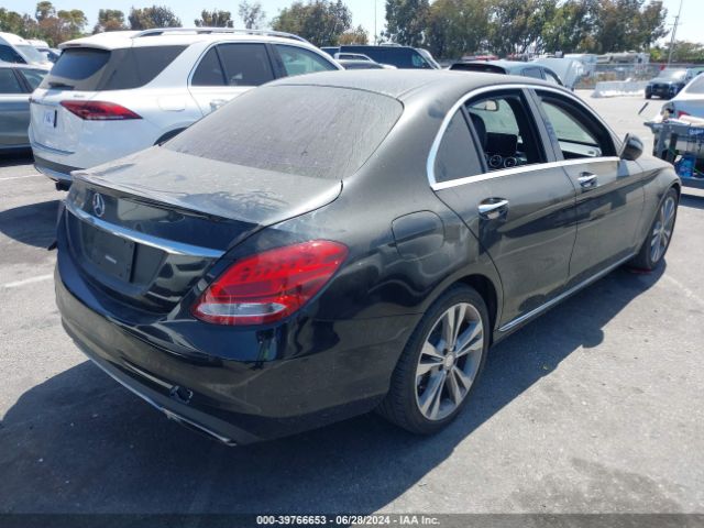 55SWF4JB8GU102673 Mercedes-Benz C 300 Luxury/sport