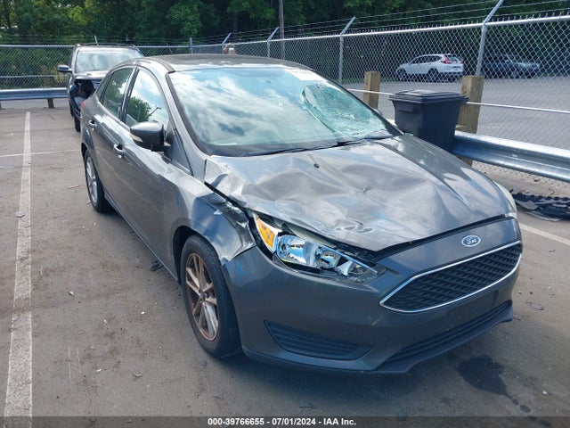 Ford FOCUS SE 2015 1FADP3F24FL270319 Image 6