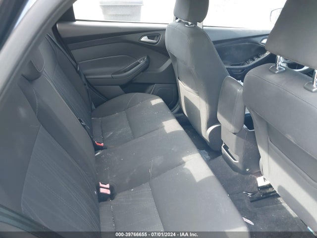 Ford FOCUS SE 2015 1FADP3F24FL270319 Image 8