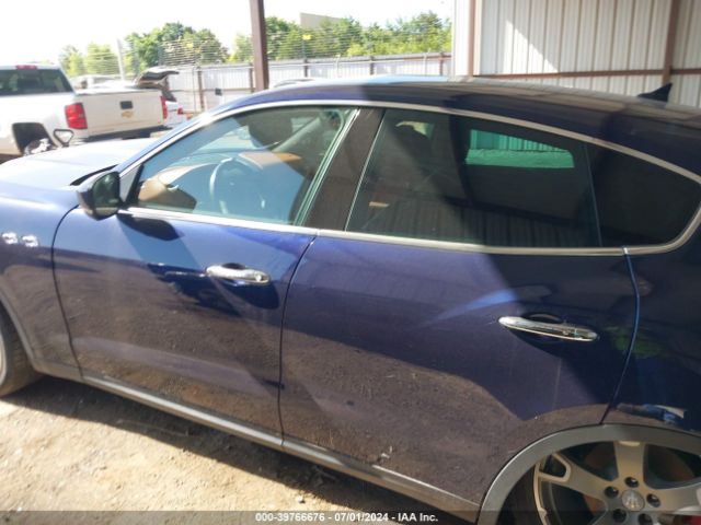 ZN661XUA0JX289438 Maserati Levante