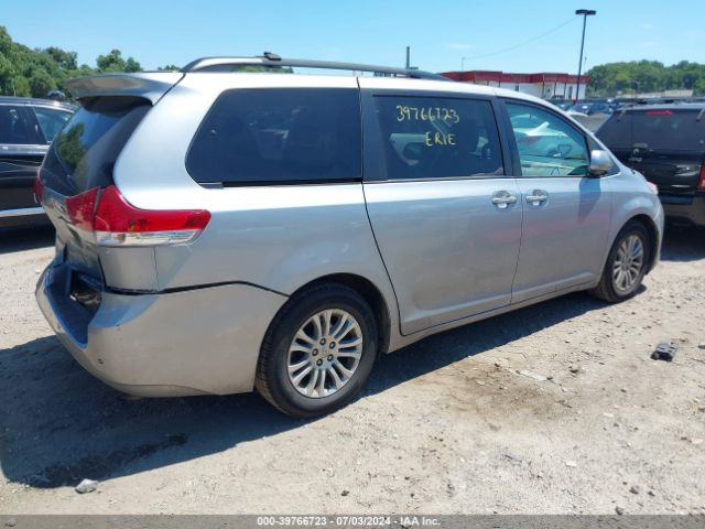 5TDYK3DC9ES471538 Toyota Sienna Xle V6 8 Passenger
