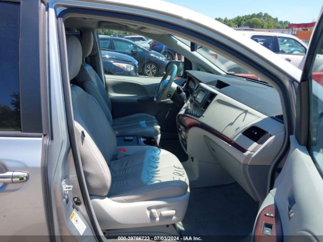 5TDYK3DC9ES471538 Toyota Sienna Xle V6 8 Passenger
