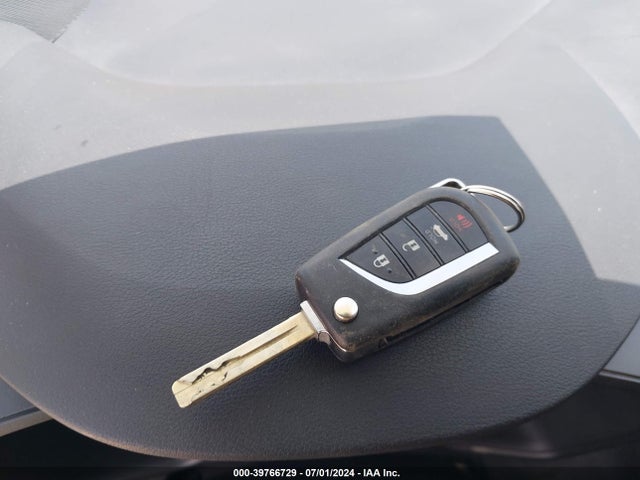 Toyota COROLLA LE 2022 5YFEPMAE3NP281033 Image 11
