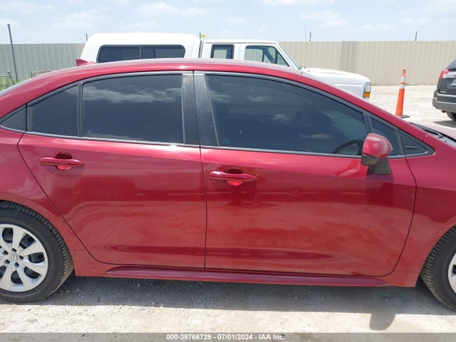 Toyota COROLLA LE 2022 5YFEPMAE3NP281033 Image 14