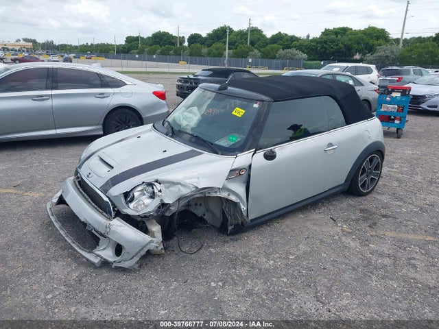 2014 MINI CONVERTIBLE WMWZP3C53ET706183 Photo 1