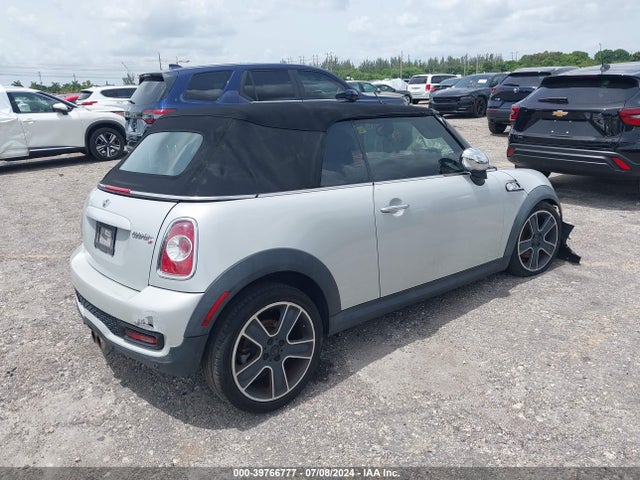 2014 MINI CONVERTIBLE WMWZP3C53ET706183 Photo 3