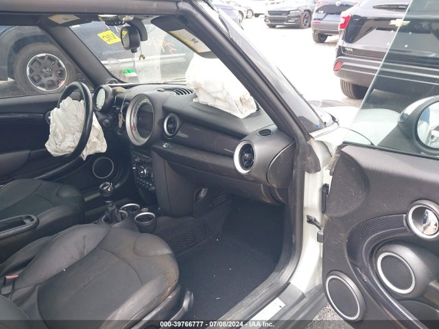 2014 MINI CONVERTIBLE WMWZP3C53ET706183 Photo 4