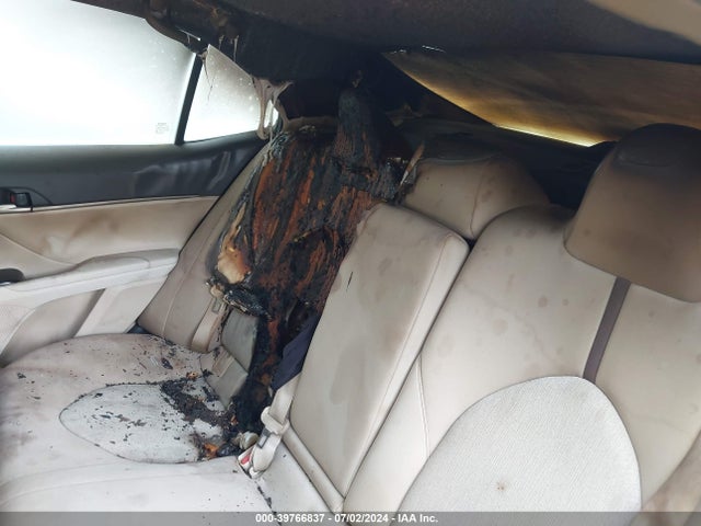 Toyota CAMRY LE 2019 4T1B11HK2KU699110 Image 6