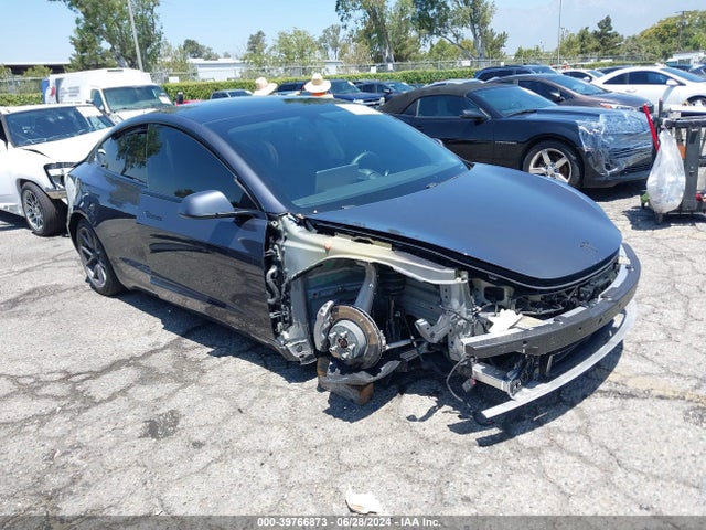 Tesla Model 3 Long Range Dual Motor All-wheel Drive 2021 5YJ3E1EBXMF074046 Image 1