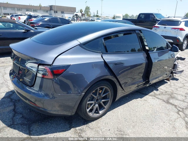 Tesla Model 3 Long Range Dual Motor All-wheel Drive 2021 5YJ3E1EBXMF074046 Image 4