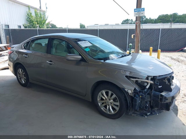 Nissan Altima 2.5 S 2014 1N4AL3AP2EN381066 Image 1