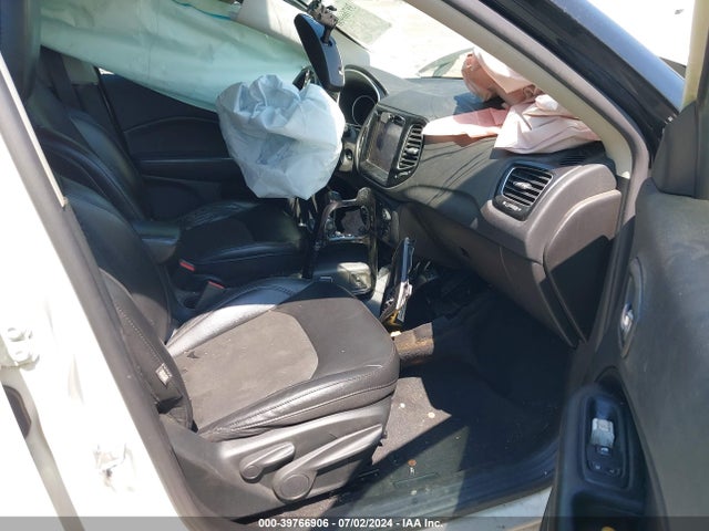 3C4NJCBB0KT763113 Jeep Compass Altitude Fwd