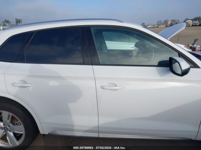 WA1ANAFY2J2213668 Audi Q5 2.0t Premium/2.0t Tech Premium