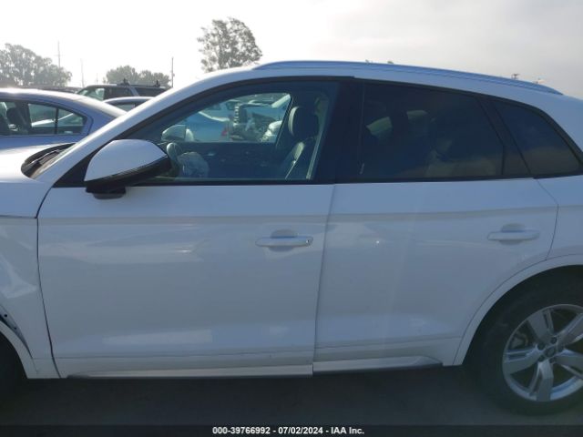 WA1ANAFY2J2213668 Audi Q5 2.0t Premium/2.0t Tech Premium