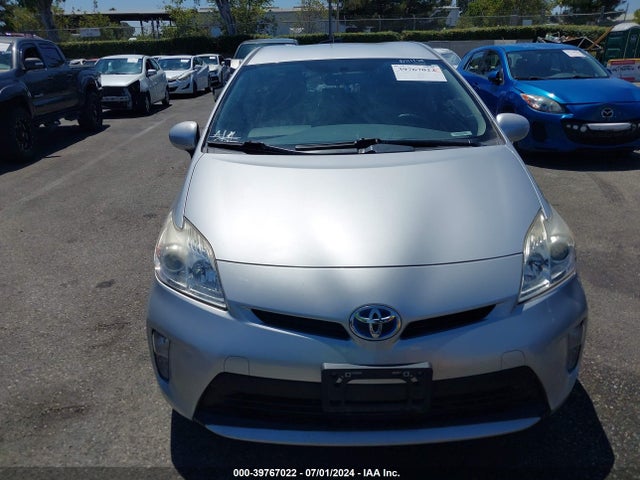 Toyota Prius Two 2015 JTDKN3DUXF0413710 Image 12
