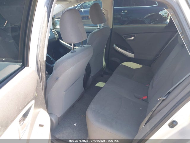 Toyota Prius Two 2015 JTDKN3DUXF0413710 Image 8
