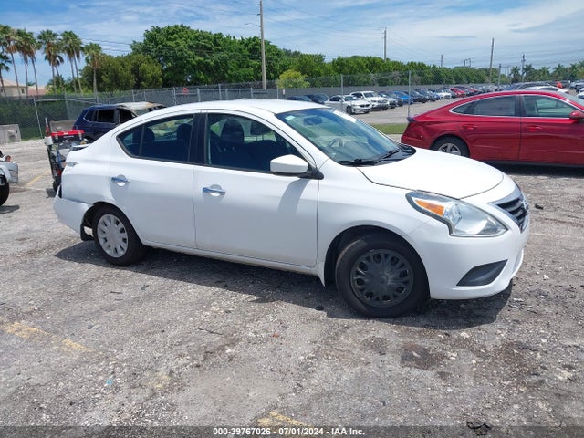 Nissan Versa 1.6 Sv 2017 3N1CN7AP0HL832877 Image 1
