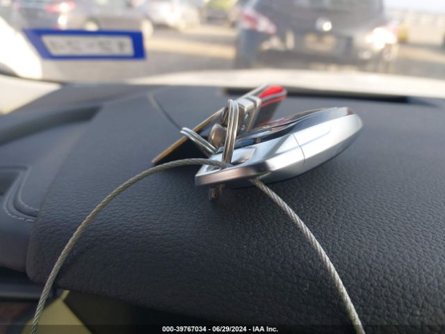 WA1VAAGE7KB010990 Audi E-tron Premium Plus