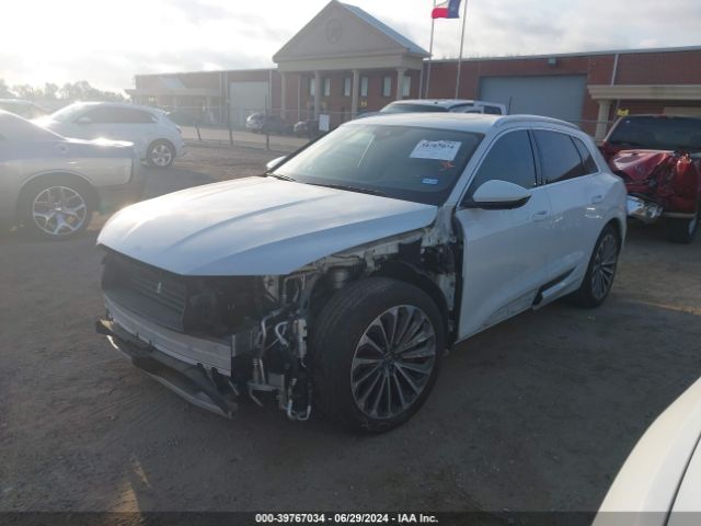 WA1VAAGE7KB010990 Audi E-tron Premium Plus