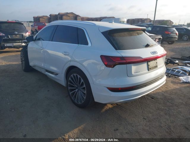 WA1VAAGE7KB010990 Audi E-tron Premium Plus