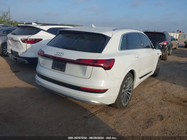 WA1VAAGE7KB010990 Audi E-tron Premium Plus
