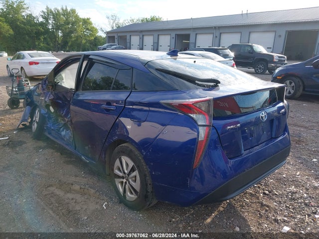 Toyota Prius Three 2016 JTDKARFUXG3515696 Image 3