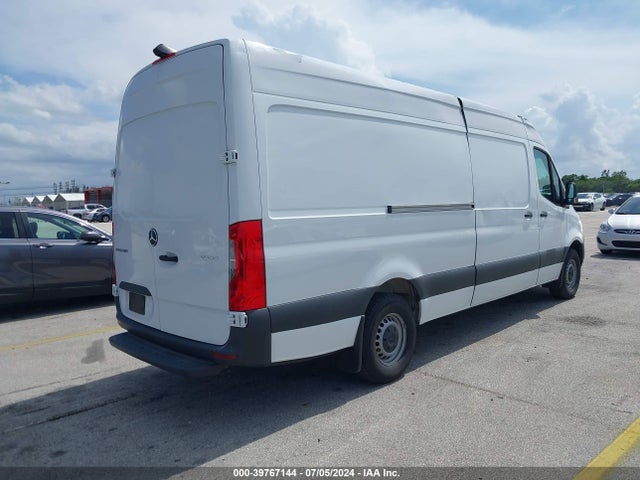 W1W40CHYXMT051897 Mercedes-Benz Sprinter 2500 High Roof I4