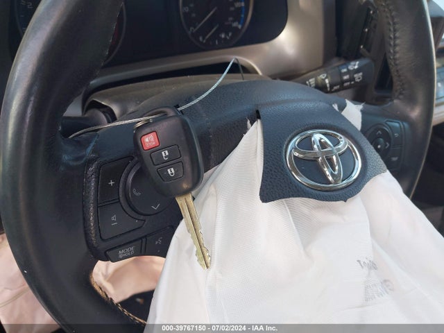 Toyota Rav4 Xle 2017 2T3WFREV3HW342678 Image 11