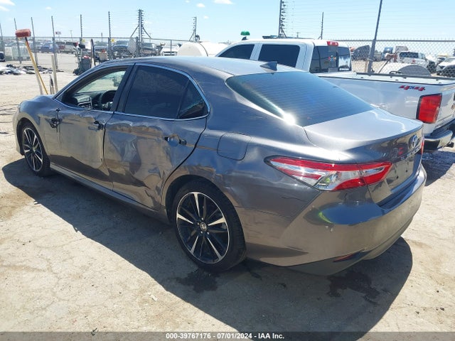Toyota CAMRY LE 2020 4T1C11AK9LU366547 Image 3