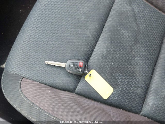 Toyota COROLLA LE 2019 5YFBURHE0KP920219 Image 11