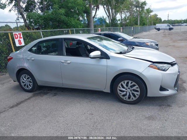 Toyota COROLLA LE 2019 5YFBURHE0KP920219 Image 13