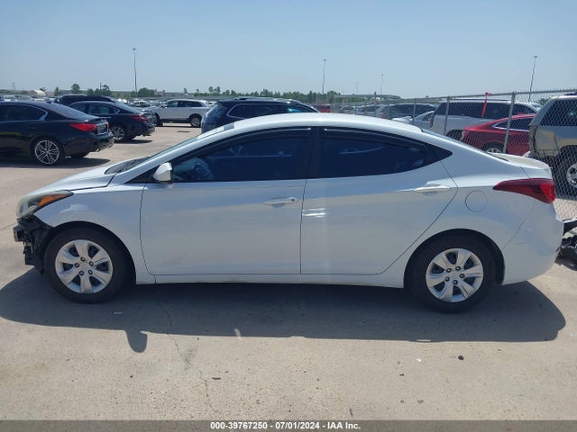 Hyundai ELANTRA SE 2016 5NPDH4AE6GH730875 Image 15