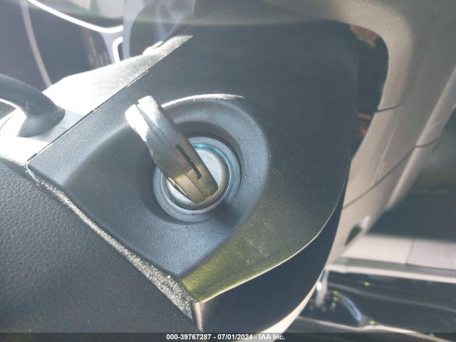 Ford ESCAPE SE 2018 1FMCU9GDXJUD33052 Image 11