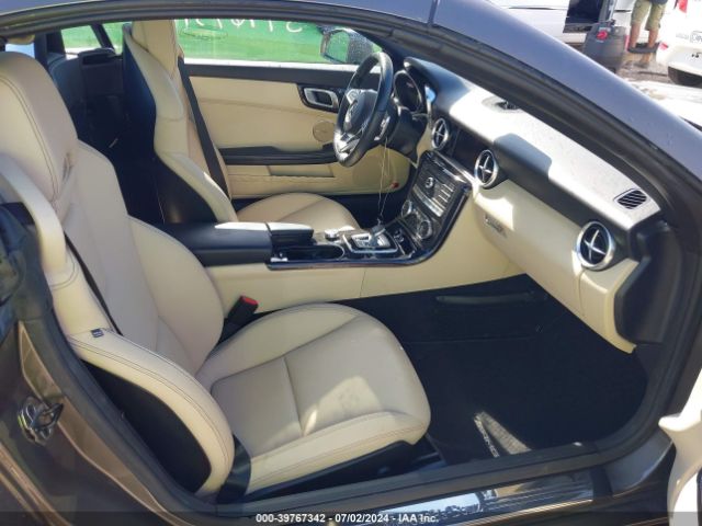 WDDPK3JA4JF149050 Mercedes-Benz Slc 300