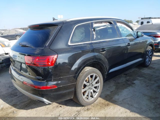 WA1LHAF71KD043459 Audi Q7 45 Premium