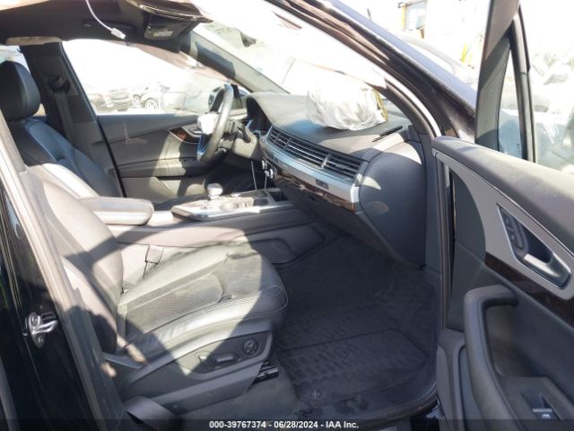 WA1LHAF71KD043459 Audi Q7 45 Premium