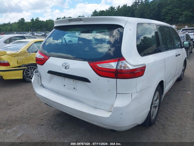 Toyota Sienna L 7 Passenger 2015 5TDZK3DC8FS594883 Image 16