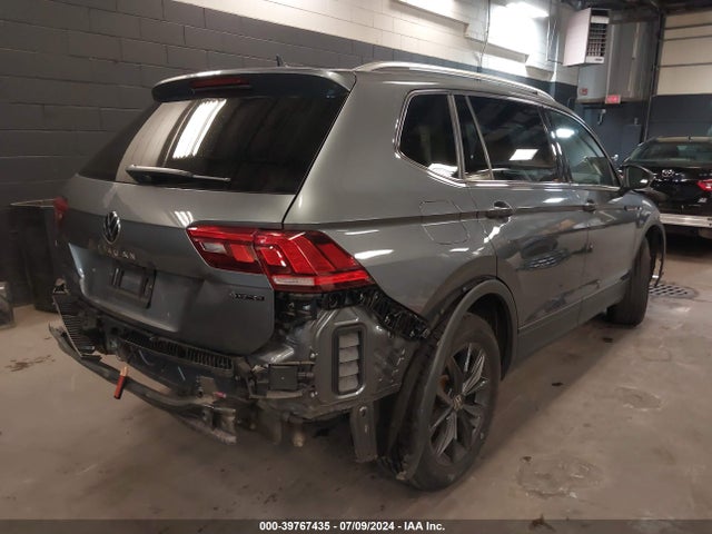 3VV2B7AX9NM012399 Volkswagen Tiguan 2.0t Se